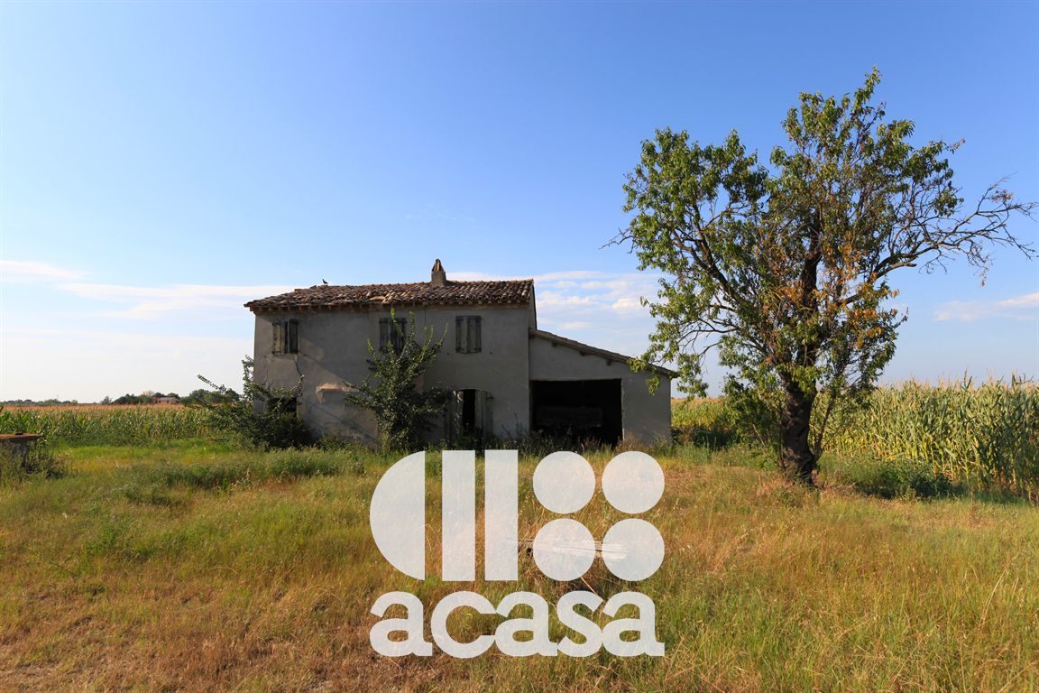 CASA COLONICA NON VINCOLATA
