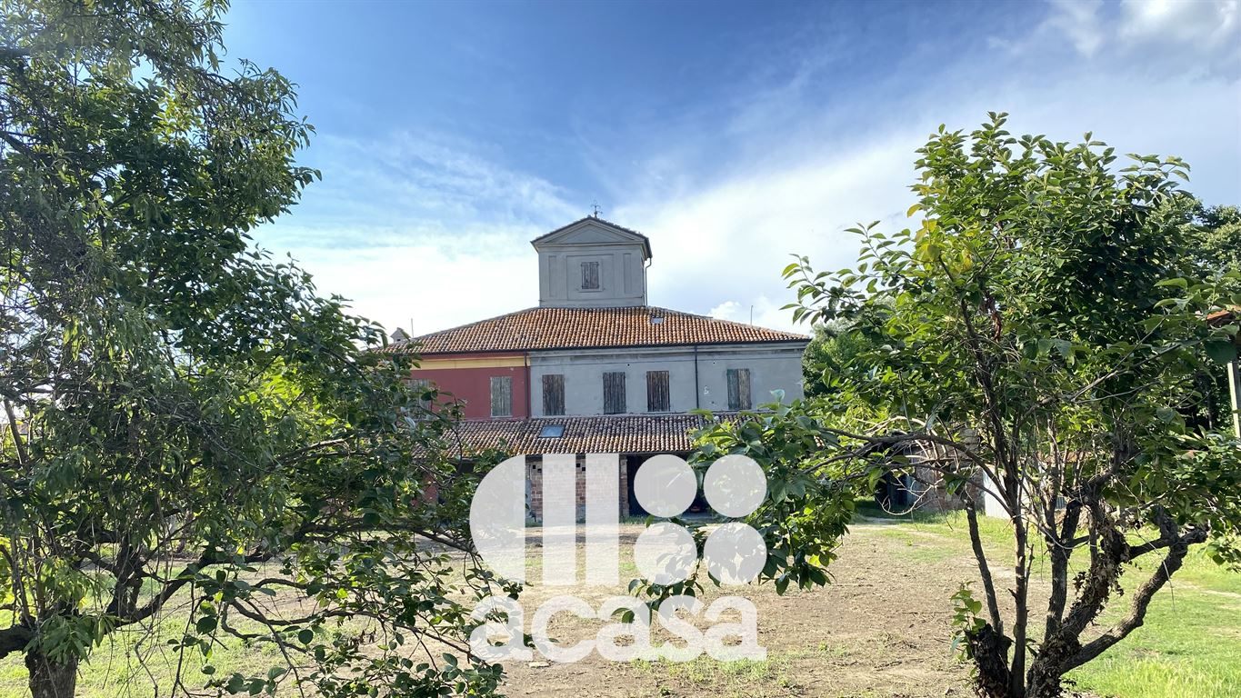 DIMORA IN CAMPAGNA STORICA