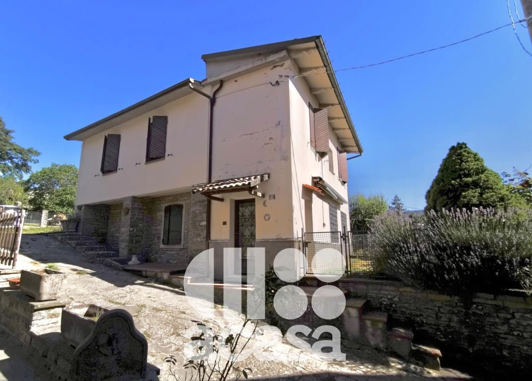 VILLETTA CON GIARDINO