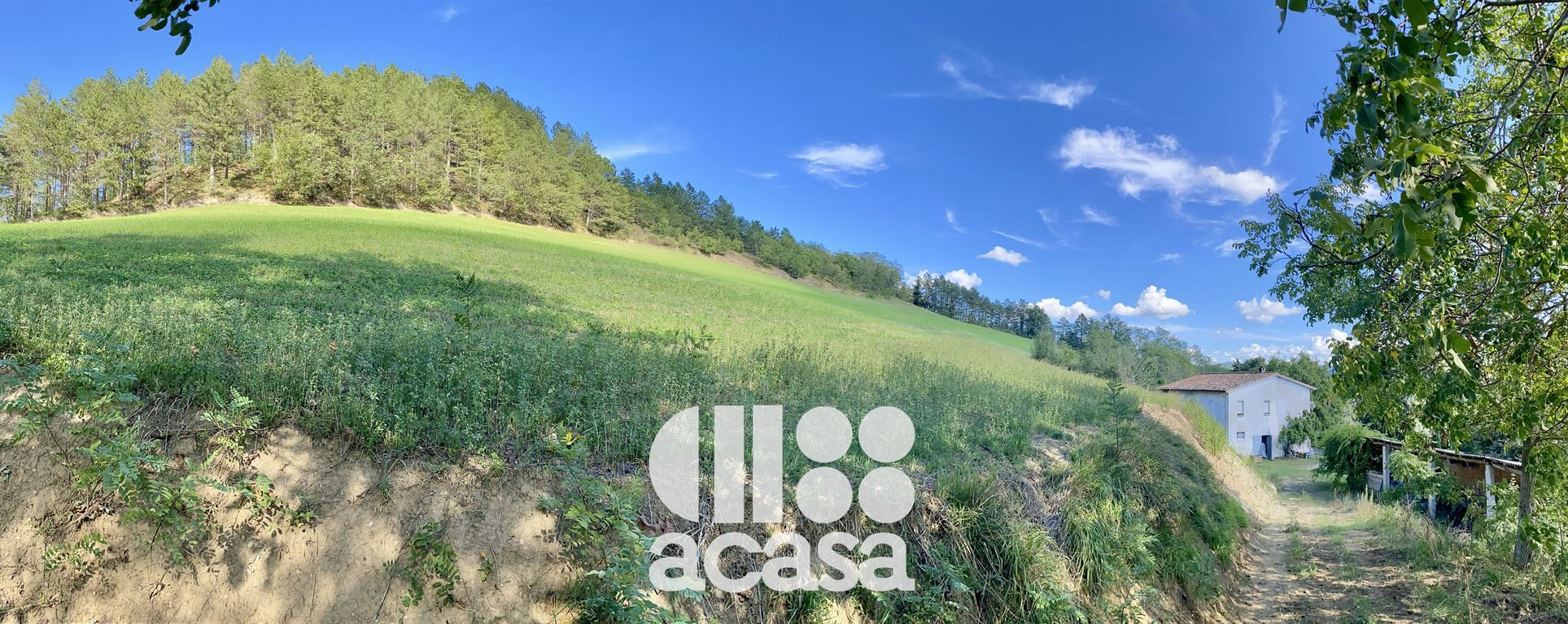 ABITAZIONE RURALE CON TERRENI AGRICOLI
